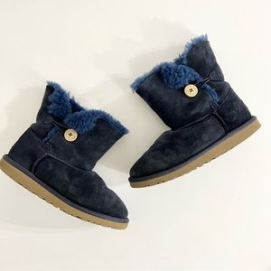 Ugg Boots Navy Blue Genuine Leather Sheepskin Short Buttoned Kids Size 4 Brown